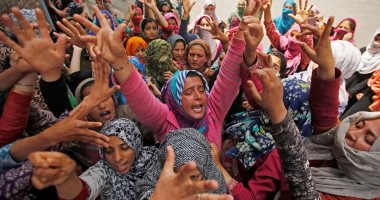 صور.. المئات يتظاهرون فى الهند احتجاجا على اغتصاب طفلة 3 سنوات