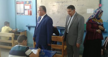 استبعاد رئيس لجنة وملاحظين وإحالة طالب للتحقيق بامتحانات الإعدادية بالإسماعيلية