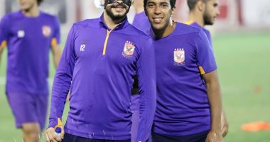 أيمن أشرف يطمئن المنتخب على حالته الطبية بعد إصابته فى الأنف