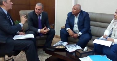 محافظ الوادى الجديد: سنكون أول محافظة تنتهى من تطوير الأسواق العشوائية