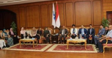 قبل افتتاحها.. رئيس جامعة كفر الشيخ يلتقى بهيئة تدريس كلية الذكاء الاصطناعى