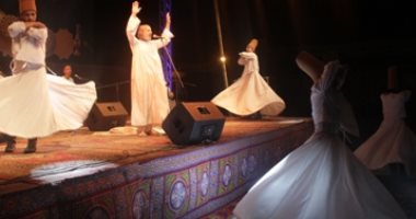 شاهد.. "المولوية" وعامر التونى يضيئان ليالى رمضان فى الفسطاط