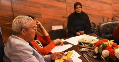 محافظ أسوان يحل 2256 شكوى من الأهالى خلال 3 شهور فقط 