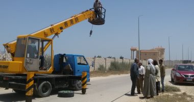  تنفيذ الخطة الاستثمارية برفع كفاءة الكهرباء والرصف غرب الإسكندرية 