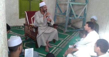 صور.. دروس ولقاءات يومية لنشر الفكر الوسطى بمساجد الأقصر خلال رمضان