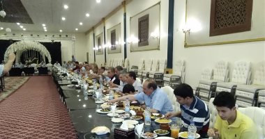صور.. مستشارون ومدراء ومعلمون فى إفطار ذكرى دفعة 79 ثانوية عامة بكفر الشيخ