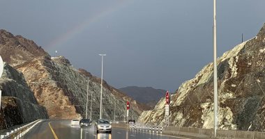 فيديو.. هطول أمطار غزيرة على الفجيرة بالإمارات