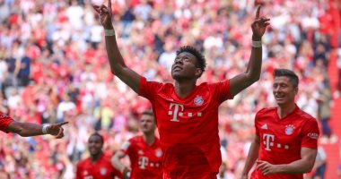 بايرن ميونخ يتوج بلقب الدوري الألماني بخماسية ضد اينتراخت.. فيديو