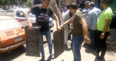 سكرتير عام محافظة الإسكندرية يقود حملة لإزالة الإعلانات المخالفة بـ"الدائرى"