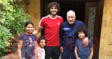 سوبر كورة يرصد كواليس زيارة الننى لأحمد عبد الحليم نجم الزمالك الأسبق