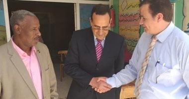 محافظ شمال سيناء يتفقد لجان امتحانات الدبلومات الفنية