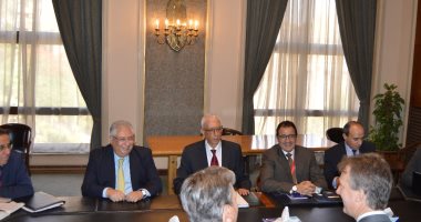 نائب وزير الخارجية يستقبل المبعوث البريطانى الخاص للبحر الأحمر والقرن الأفريقى