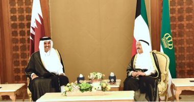 أمير الكويت يستقبل نظيره القطرى لبحث المستجدات الإقلیمیة والدولیة