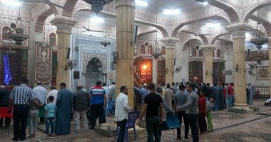 صور.. صلاة التراويح بمسجد أولاد الزبير بالغربية