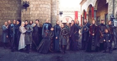 نهاية Game Of Thrones أشهر مسلسل فى التاريخ.. Jon Snow يقتل Daenerys و Bran يتوج ملكا للممالك الـ6.. و Sansa ملكة للشمال.. وظهور زجاجة مياه معدنية يفسد المتعة.. والنهايات المفتوحة بارقة أمل لاستمرار السلسلة