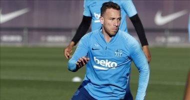 برشلونة يستعيد آرثر ميلو ضد فالنسيا فى نهائى كأس ملك إسبانيا