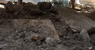 مطالب بتمهيد شارع أبو بكر الصديق بعد الحفر لإصلاح انفجار ماسورة مياه