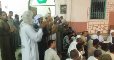 "التراويح والراتب والحضرة" لا تنقطع عن الساحة الإدريسية بأسوان منذ مائتى سنة