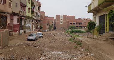 تراكم القامة بعزبة سليمان بزفتى والأهالى يطالبون بحل المشكلة