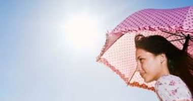 مع ارتفاع درجة الحرارة.. 10 طرق لحماية بشرتك من حرارة الصيف