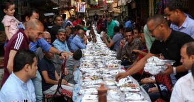 فى مصر بس.. أكبر فطار جماعى فى العالم وأهالى المطرية: لقمة هنية تكفى 100