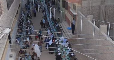 موائد الخير.. إفطار جماعى بساحة الشيخ أحمد مرتضى بمحافظة الأقصر "صور"