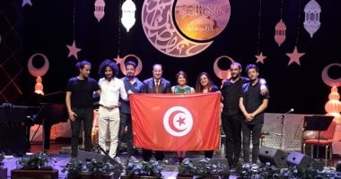 رئيس دار الأوبرا والسفير التونسى فى حفل روضة عبد الله بالمسرح الصغير.. صور
