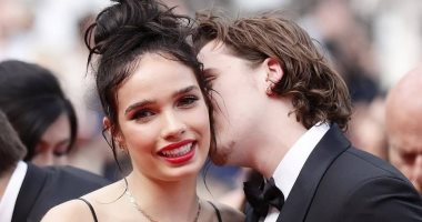 الليلة الثامنة لمهرجان كان فى دورته الـ 72.. احتفاء كبير بفيلم ONCE UPON A TIME .. IN HOLLYWOOD للنجمين براد بيت وليوناردو دى كابريو.. والجمهور يرفع لافتات تحية للمخرج كوينتين تارانتينو