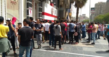 منع حاملى التذاكر المزورة من الدخول لبرج العرب قبل مباراة الزمالك ونهضة بركان 