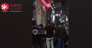 سوبر كورة.. أمن الزمالك يبعد الجماهير عن البوابة الرئيسية والجمهور يرد: افتح