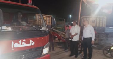 صور.. السيطرة على حريق داخل شقة سكنية بحى غرب مدينة أسيوط