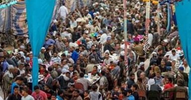 "شهر الخير".. مائدة فطار "الأشراف"  أكبر موائد الرحمن بالصعيد