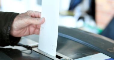 انطلاق الانتخابات الأوروبية فى بريطانيا وهولندا
