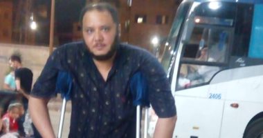 صور.. عم فرج بائع المناديل: نفسى فى معاش تضامن و كرسى متحرك