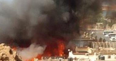 صور.. حريق فى السوق القديم بمدينة شرم الشيخ