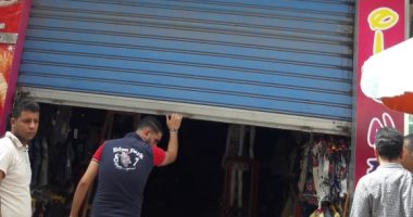 صور .. غلق 4 محلات بدون ترخيص شرق الإسكندرية 
