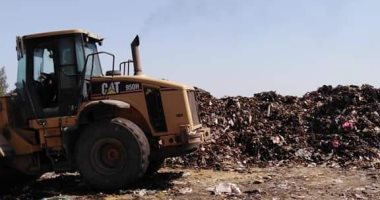 صور.. استجابة لـ"اليوم السابع".. رفع تلال القمامة بقرية نهطاى بالغربية