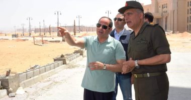 صور.. السيسى يتفقد عددا من المواقع الإنشائية بالعاصمة الإدارية الجديدة