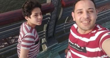 "جاء خصيصًا من أوسيم".. قارئ يشارك بصور تذكارية له على محور روض الفرج