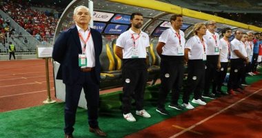 مساعد أجيري: اعتمدنا على الشباب في منتخب مصر.. ولحظة الإحباط نسفت خططنا