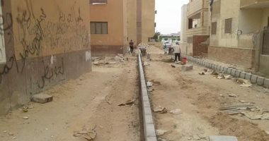 اضبط مخالفة.. مقاولو رفع الكفاءة لمجاورات العاشر يلغون المساحات الخضراء