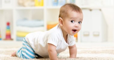 ذكى وبيحب الضحك كتير.. صفات أطفال برج الجوزاء