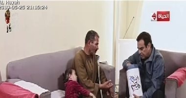جورج قرداحى يستهل برنامج "اسم من مصر" بمقولة للإمام على بن أبى طالب عن الصيام.. ويسلم 100 ألف جنيه لفائز يوم الجمعة.. ويؤكد: بطل الحلقة لقب بأمير الشعراء وترك إرثا ضخما من الدواوين الشعرية أبهرت الجميع