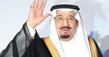 مركز الملك سلمان للإغاثة يوزع 98 طنا من المواد الغذائية على نازحين فى عدة قرى يمنية