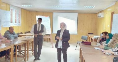 برامج تعليمية لمحو أمية المستفيدات من برنامج "تكافل وكرامة " بأسيوط