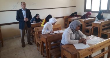 إحالة ملاحظ للتحقيق بلجنة مدرسة التجارة بنات بالفيوم لتقصيره فى عمله