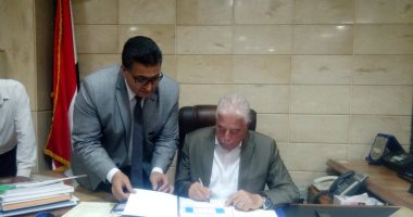 صور.. محافظ جنوب سيناء يعتمد نتيجة الشهادة الإعدادية بنسبة نجاح 80%