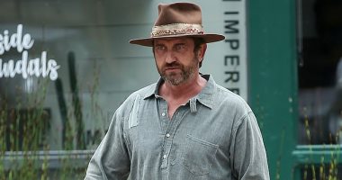 جيرارد باتلر يرتدى ملابس cowboy فى كاليفورنيا