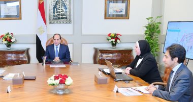 السيسى يوجه بتعزيز دور جهاز تنمية المشروعات لدمج "المتوسطة والصغيرة" فى الاقتصاد الرسمى.. ودعم أنشطته لتحفيز ريادة الأعمال.. ونيفين جامع: الجهاز ضخ 37مليار جنيه لتمويل 2.8مليون مشروع صغير ووفر 4ملايين فرصة عمل
