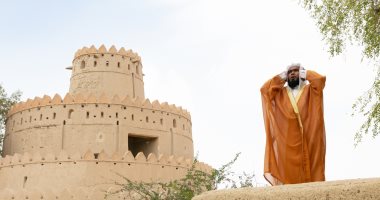 صوت الأذان يصدح مجدداً بقلعة الجاهلى التاريخية فى العين..  صور